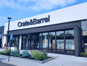 Crate & Barrel relocates its flagship store in New York - USA news-  Malls.Com
